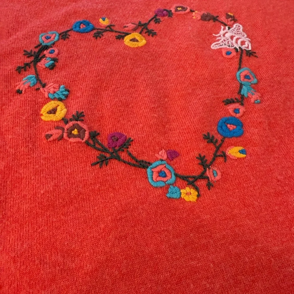 Sundance Red Floral Heart Sweater - Picture 4 of 6